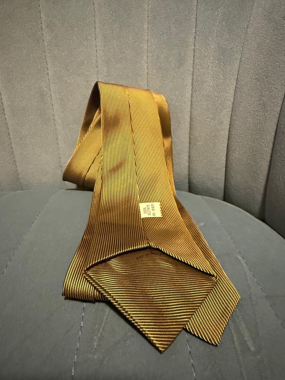 Metallic Gold Ribbed Tie - Picture 3 of 5